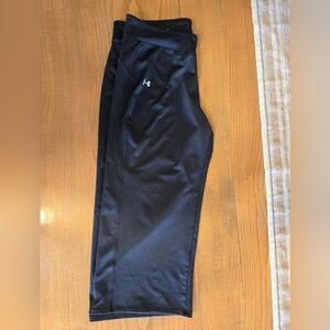 Under Armour Black Performance Capri Leggings